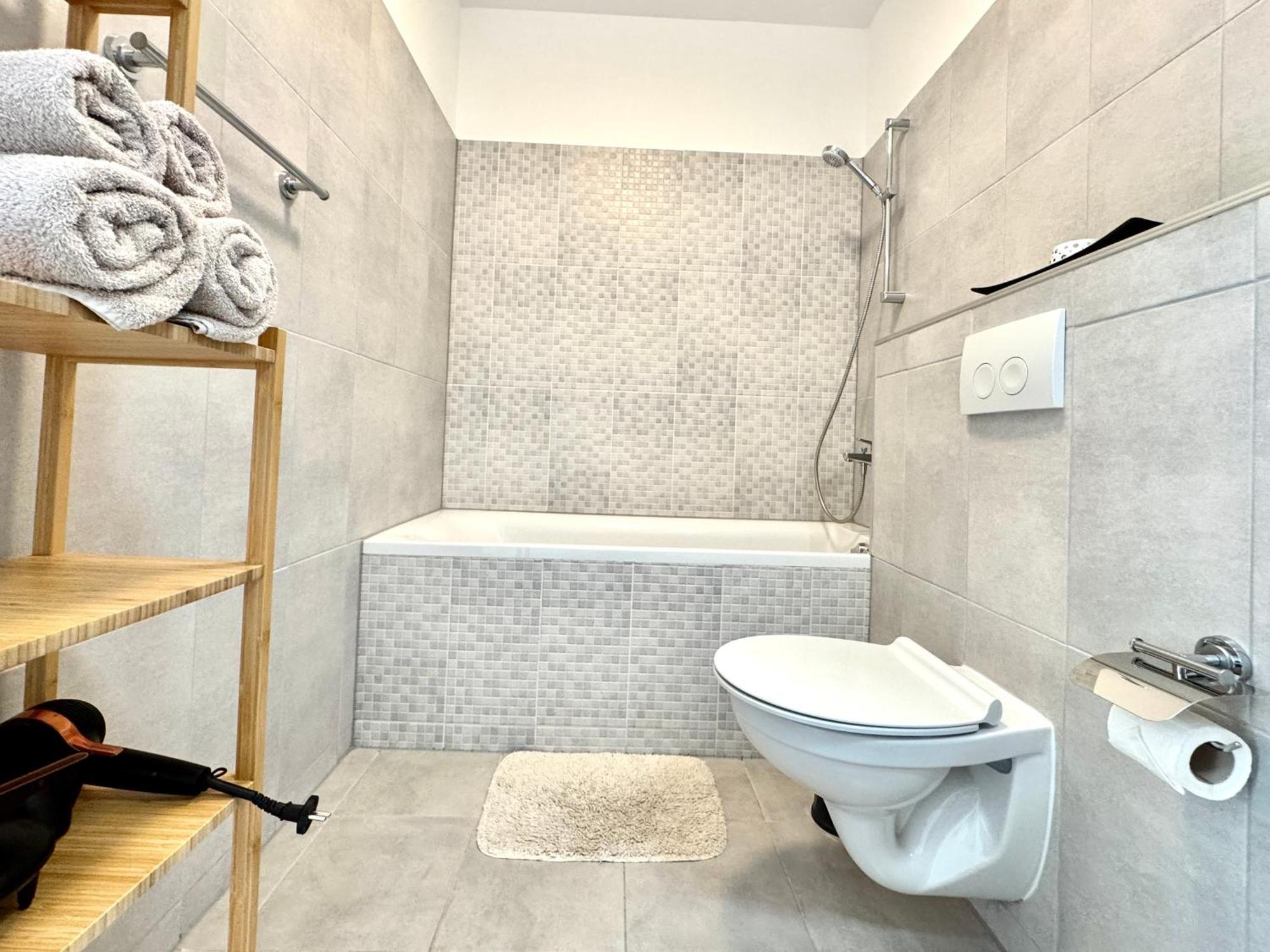 Luca'S Forest Apartment ทิมิชัวรา ภายนอก รูปภาพ