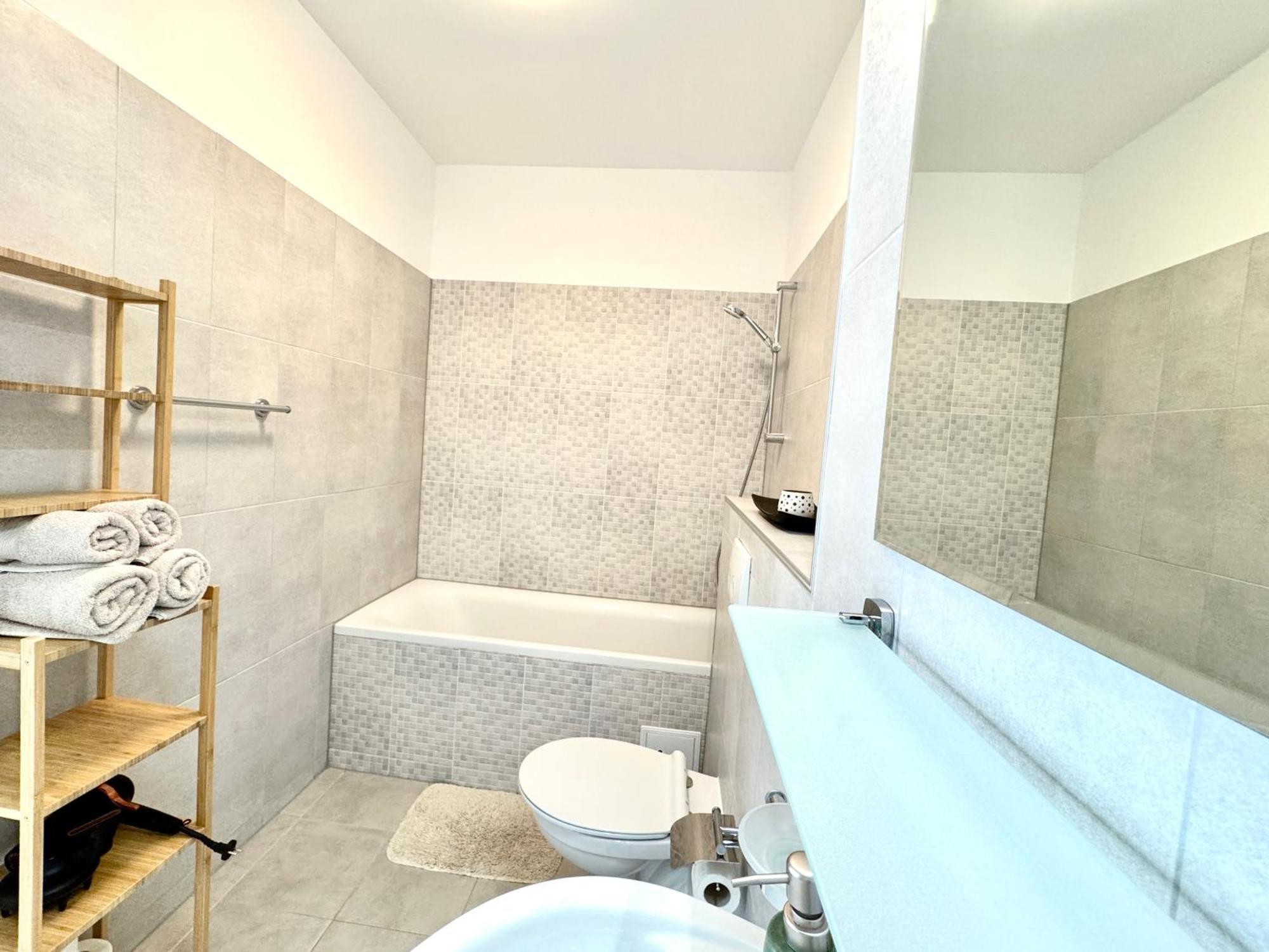 Luca'S Forest Apartment ทิมิชัวรา ภายนอก รูปภาพ